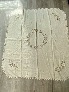 Vintage Beige Cotton Rouned Square Tablecloth Embroidered Eyelet Trim 48x48”